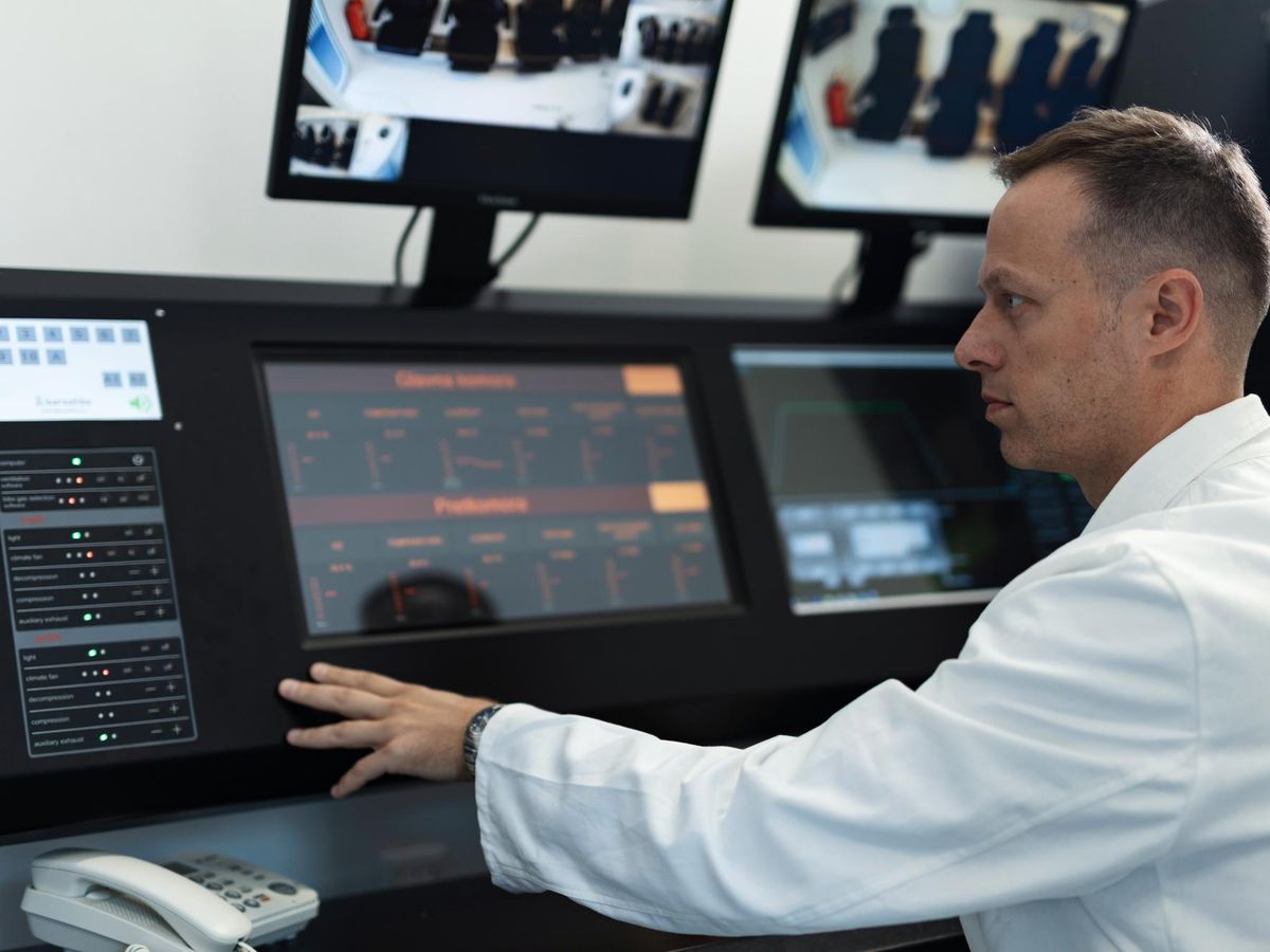 Jak nowoczesne systemy monitoringu zmieniają bezpieczeństwo w placówkach wychowawczych dla młodzieży